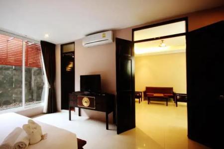 Feung Nakorn Balcony Rooms and Cafe - 54