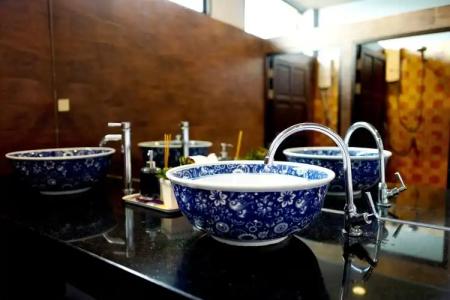 Feung Nakorn Balcony Rooms and Cafe - 13