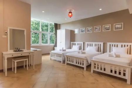Feung Nakorn Balcony Rooms and Cafe - 31