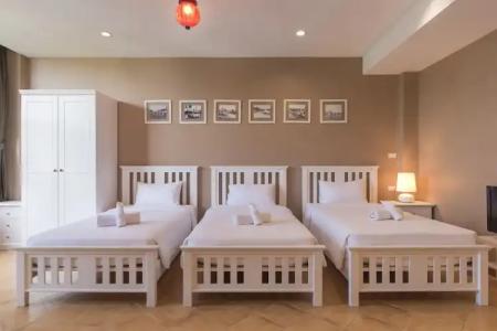 Feung Nakorn Balcony Rooms and Cafe - 34