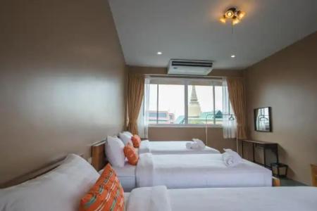 Feung Nakorn Balcony Rooms and Cafe - 25