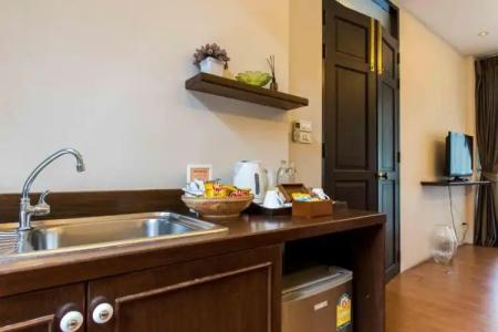 Feung Nakorn Balcony Rooms and Cafe - 57