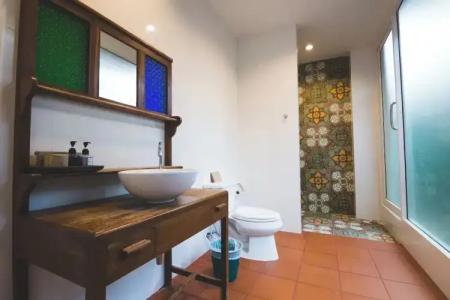 Feung Nakorn Balcony Rooms and Cafe - 65
