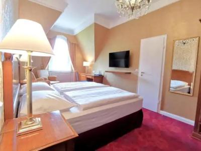 Erbprinzenpalais - 58