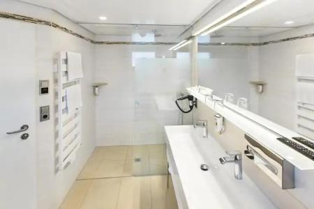 AKZENT Restaurant Altdorfer Hof - 55