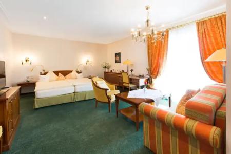 AKZENT Restaurant Altdorfer Hof - 26