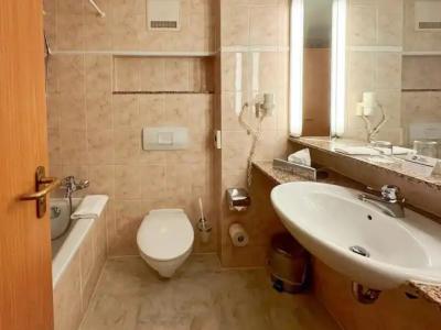 Best Western ParkWeingarten - 9