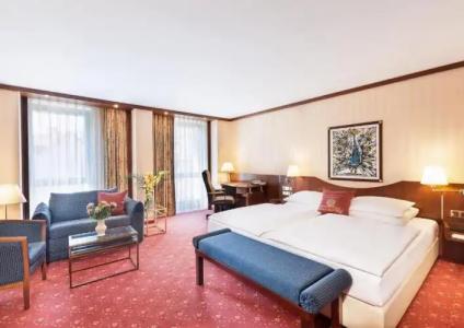 Best Western Premier Grand Russischer Hof - 47