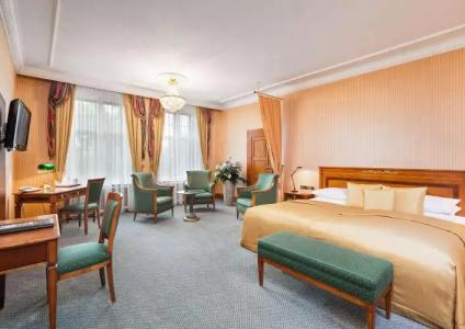 Best Western Premier Grand Russischer Hof - 2