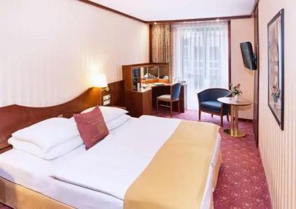 Best Western Premier Grand Russischer Hof - 44