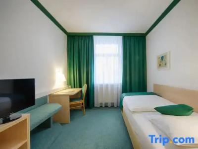 Kaiserin Augusta - 50