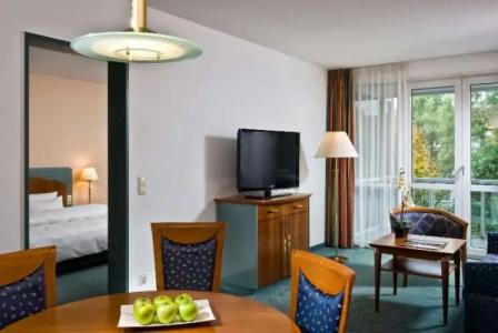 Ramada by Wyndham Weimar - 31