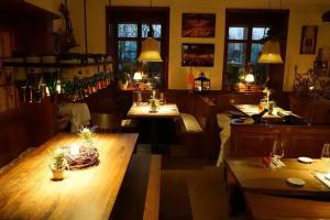 Ott's Hotel Weinwirtschaft & Biergarten Weil am Rhein/Basel, Weil am Rhein