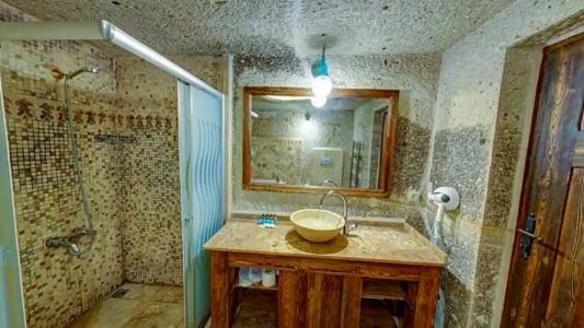 Elegance Cave Suites & Restaurant - 128