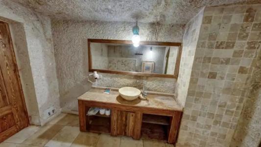 Elegance Cave Suites & Restaurant - 161