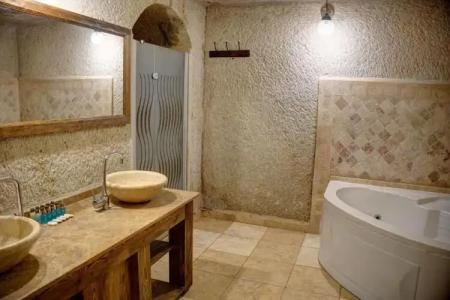 Elegance Cave Suites & Restaurant - 149