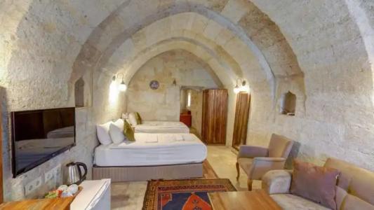 Elegance Cave Suites & Restaurant - 145