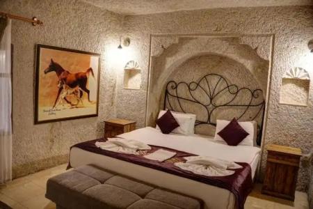Elegance Cave Suites & Restaurant - 142