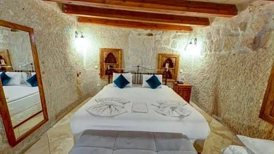 Elegance Cave Suites & Restaurant - 106