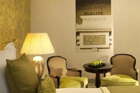 Le petit Paris - 44