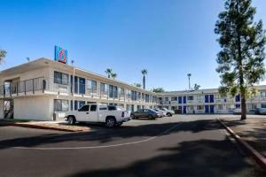 Motel 6-Bakersfield, CA - South, Bakersfield