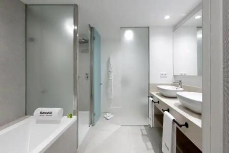 Barceló Oviedo Cervantes - 62