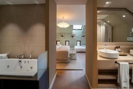 Barceló Oviedo Cervantes - 66