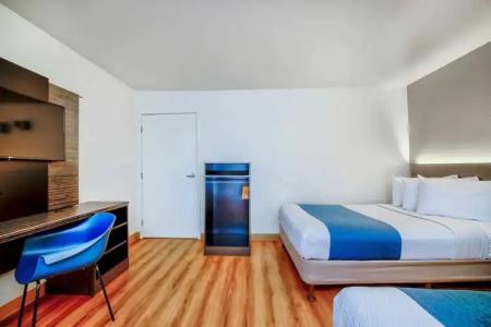 Motel 6-Duluth, MN - 21