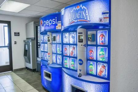 Motel 6-Duluth, MN - 11