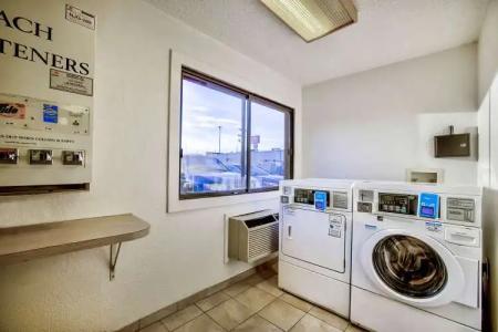 Motel 6-Duluth, MN - 4