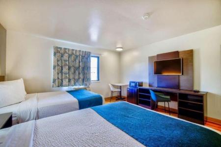 Motel 6-Duluth, MN - 117