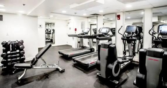 Ambassador Chicago, part of JdV by Hyatt - 18