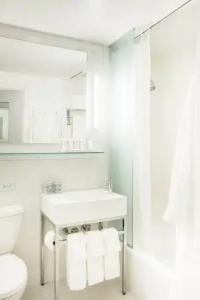 Ambassador Chicago, part of JdV by Hyatt - 61