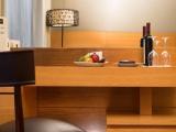 Deluxe Suite with lake view
