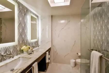Breakwater South Beach - 9