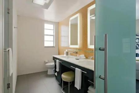 Breakwater South Beach - 36