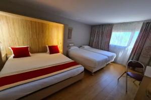 HÔTEL C SUITES chambres spacieuses, Nimes