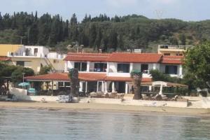 Akti Panela Beach Hotel, Kavos