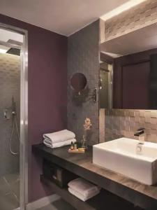 Legend Saint Germain - 72