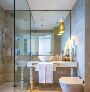 La Boutique & Suites - 105