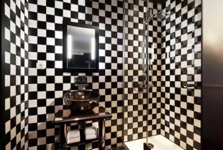 Le Petit Beaumarchais & Spa - 61