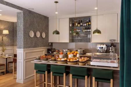 Le Petit Beaumarchais & Spa - 10