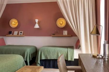 Le Petit Beaumarchais & Spa - 51