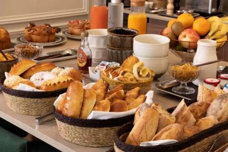 Le Petit Beaumarchais & Spa - 9