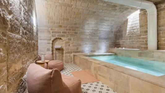 Le Petit Beaumarchais & Spa - 16