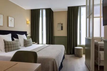 Le Petit Beaumarchais & Spa - 63