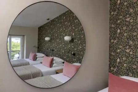 Le Petit Beaumarchais & Spa - 48