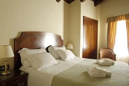 Siora Vittoria Boutique - 3