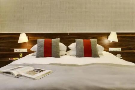 12 Months Luxury Resort - 86