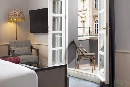 Adahan DeCamondo Pera, Autograph Collection - 34